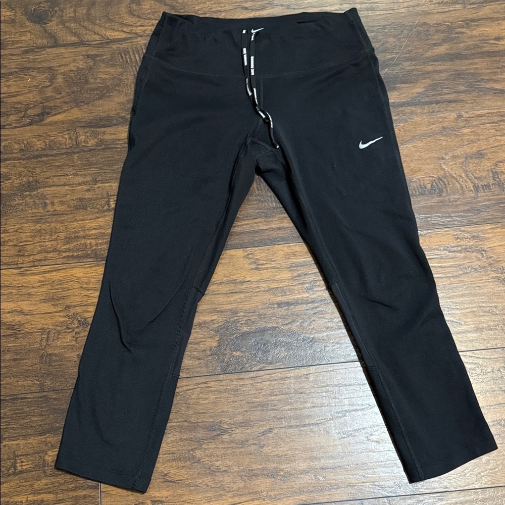 Nike Black Athletic Capris